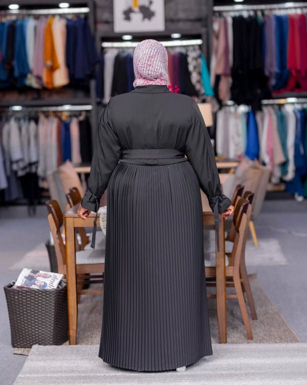 Black Pleated Trench Abaya — view 2