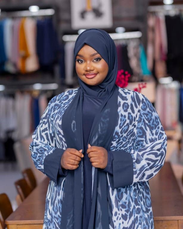 Blue Leopard Print Abaya Set — view 3